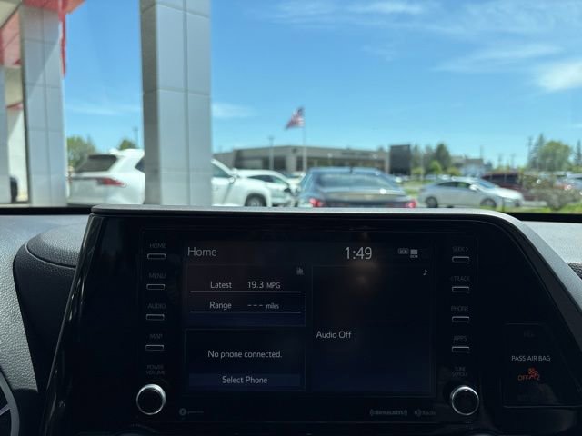 Used 2021 Toyota Highlander XLE AWD/4WD image 15