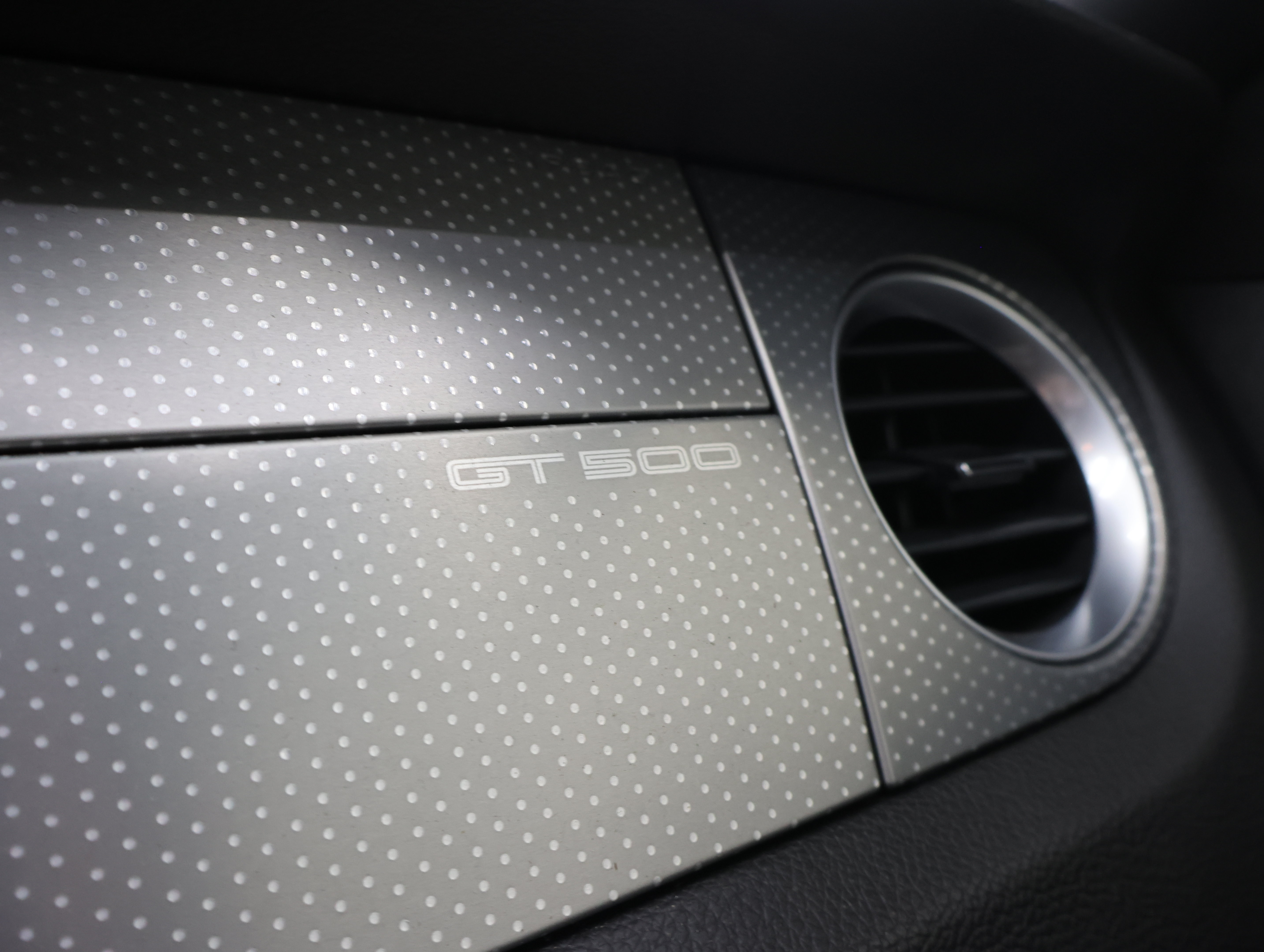 Used 2011 Ford Mustang Shelby GT500 RWD image 41