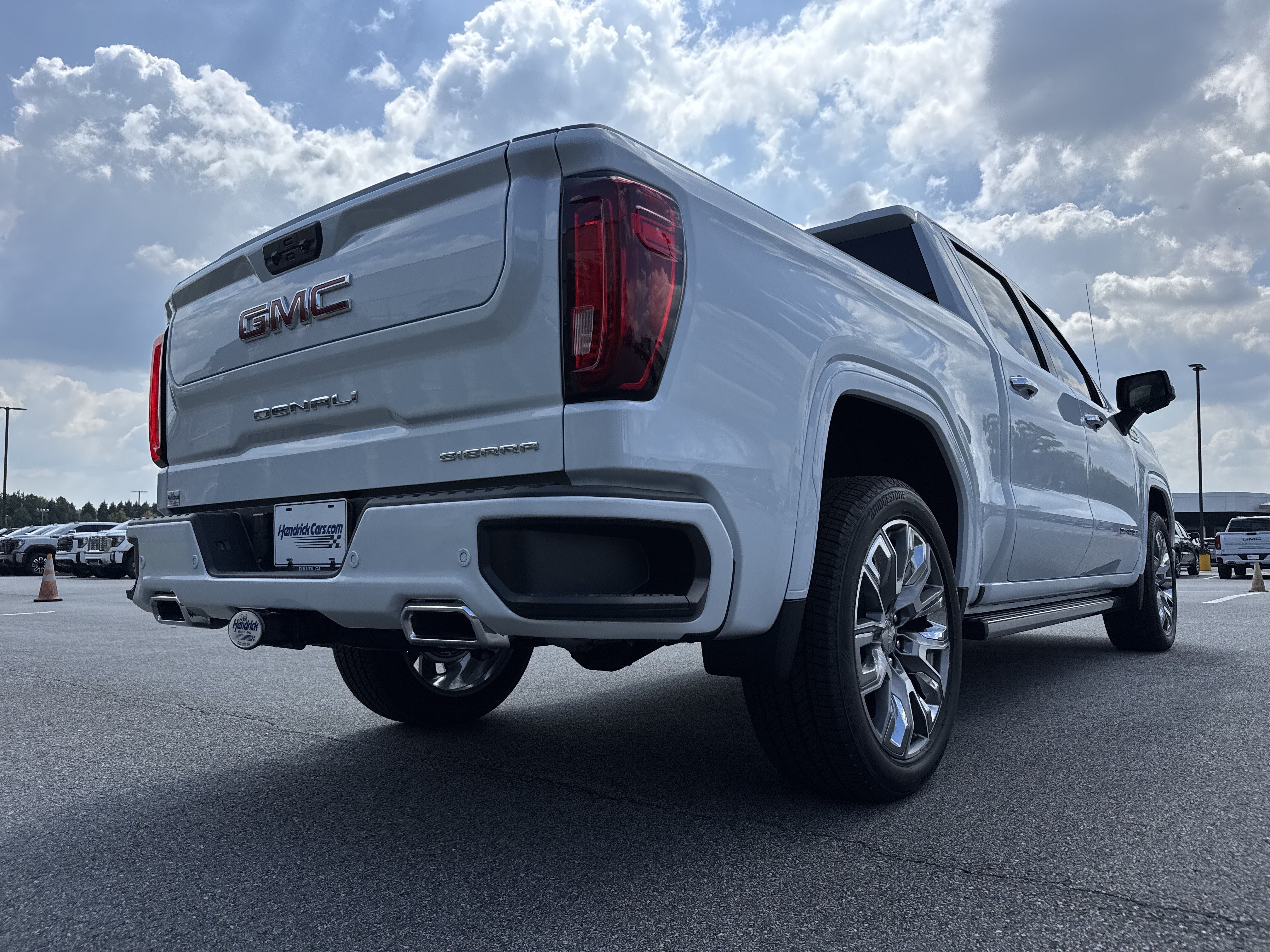 New 2026 GMC Sierra 1500 Denali w/ Denali Reserve Package AWD/4WD image 12