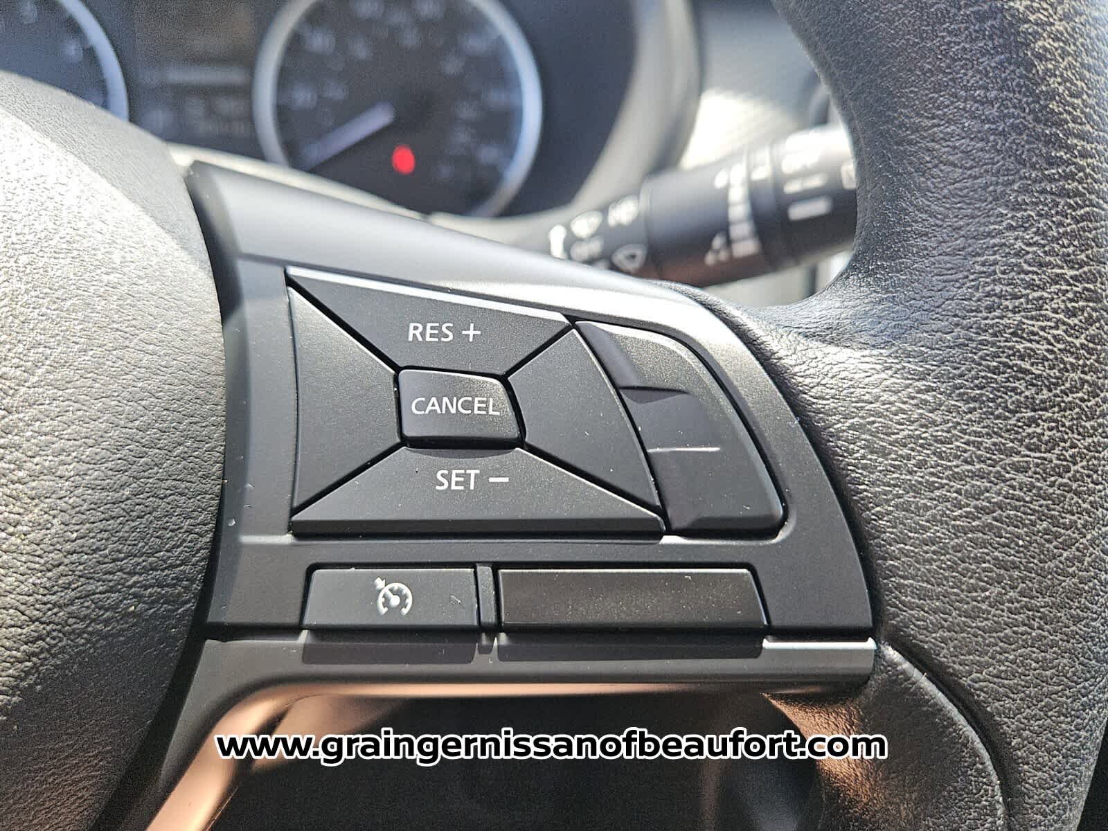 Used 2024 Nissan Kicks S FWD image 13