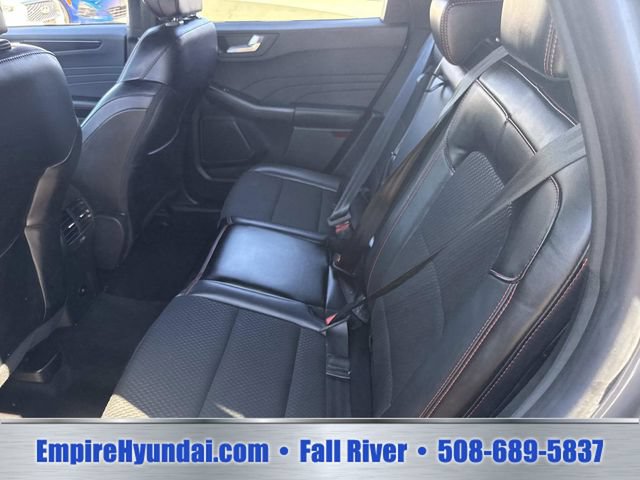 Used 2025 Ford Escape ST-Line Select AWD/4WD image 15