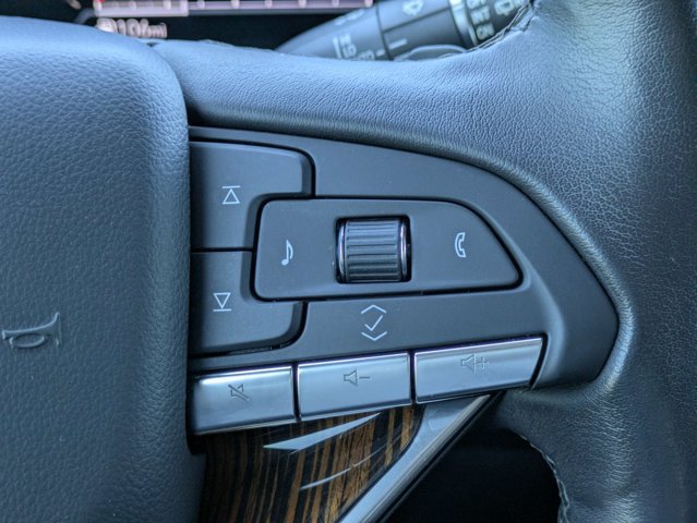 Used 2022 Cadillac Escalade Premium Luxury w/ Performance Package RWD image 29