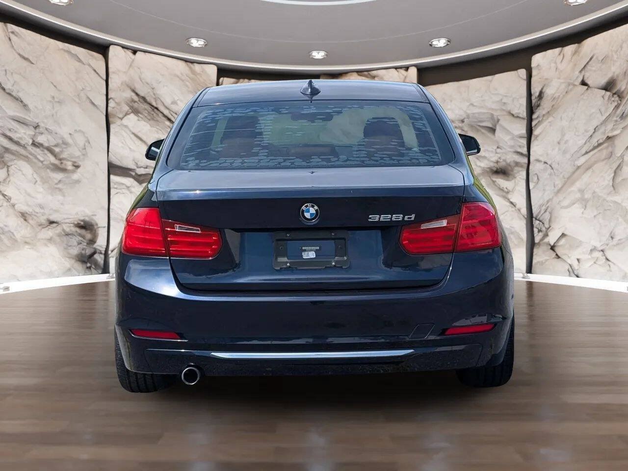 Used 2014 BMW 328d Sedan RWD image 8