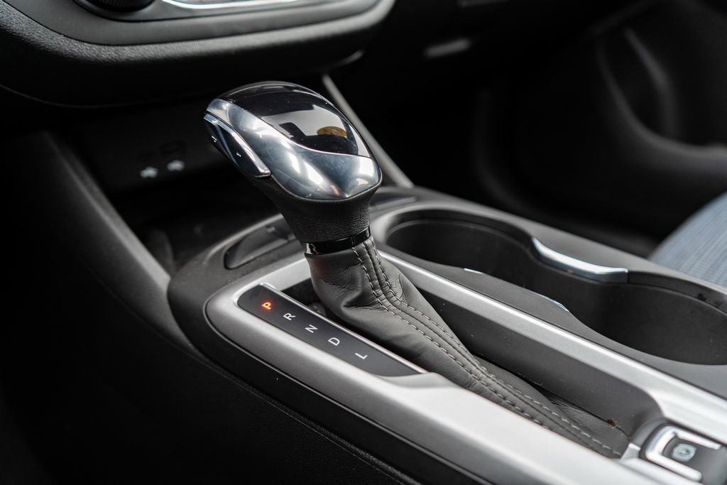 Used 2024 Buick Envista Preferred w/ Convenience I Package image 29