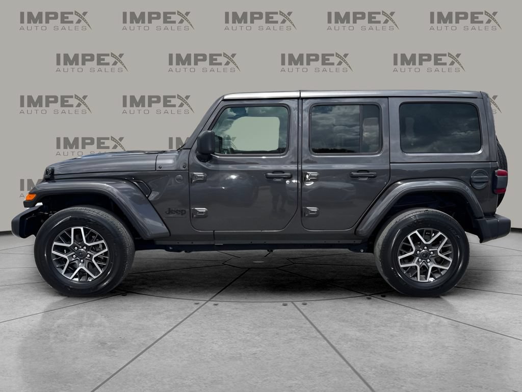 Used 2025 Jeep Wrangler Unlimited Sahara AWD/4WD image 2