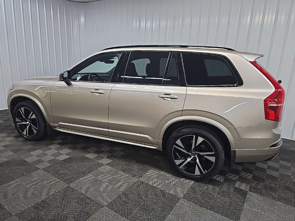 Used 2023 Volvo XC90 T8 Plus w/ Protection Package AWD/4WD image 4