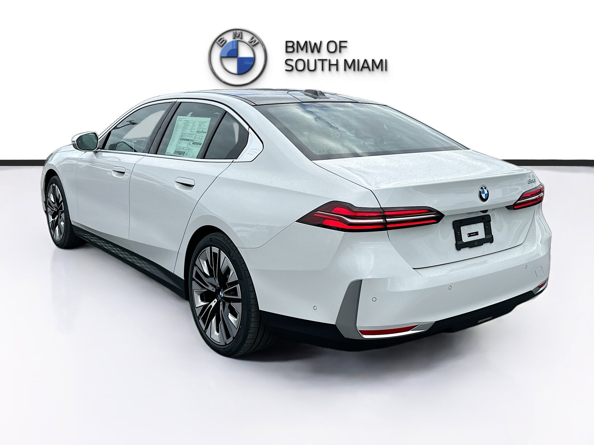 New 2026 BMW 530i w/ Executive Package image 4