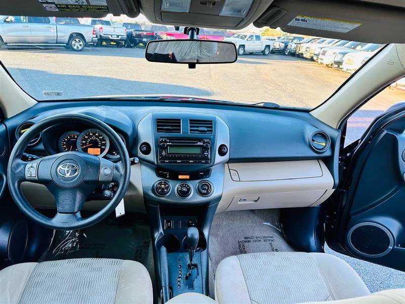 Used 2012 Toyota RAV4 4WD image 31