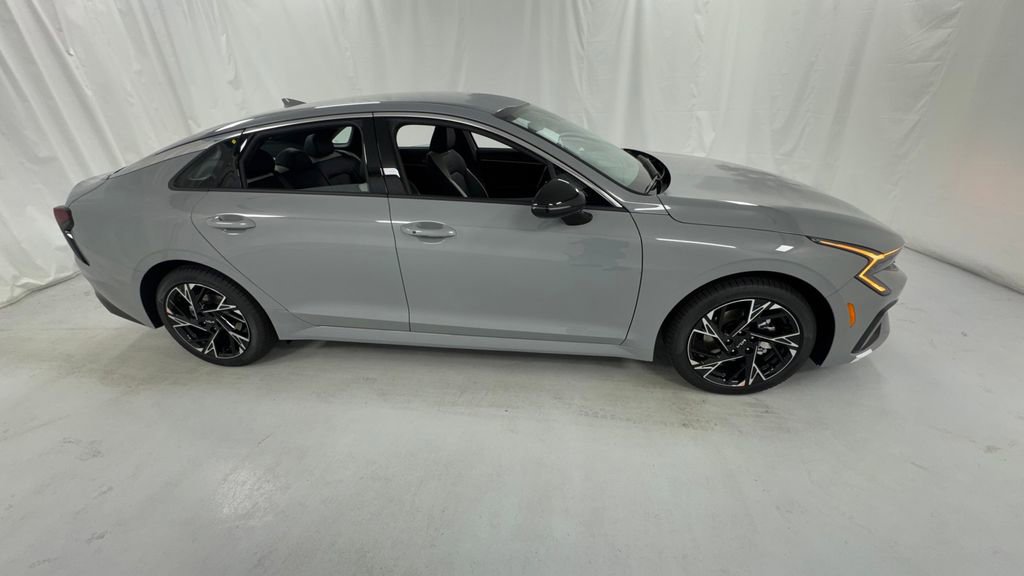 New 2026 Kia K5 GT-Line image 2