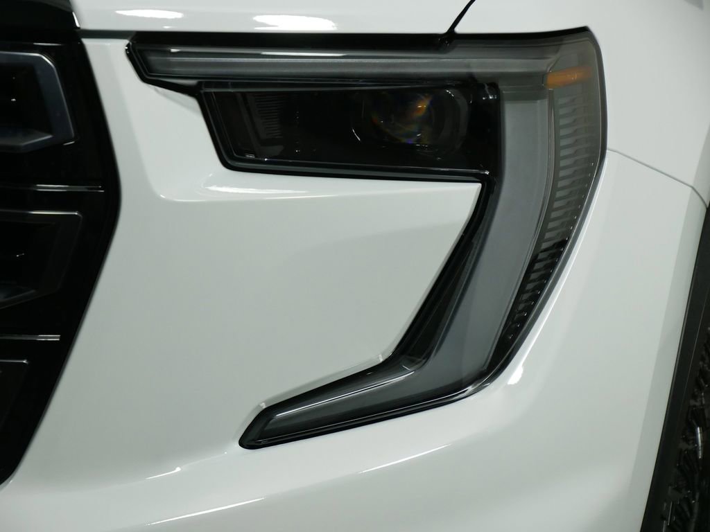 New 2026 GMC Acadia AT4 image 9