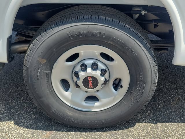 New 2026 GMC Savana 2500 w/ Driver Convenience Package RWD image 7