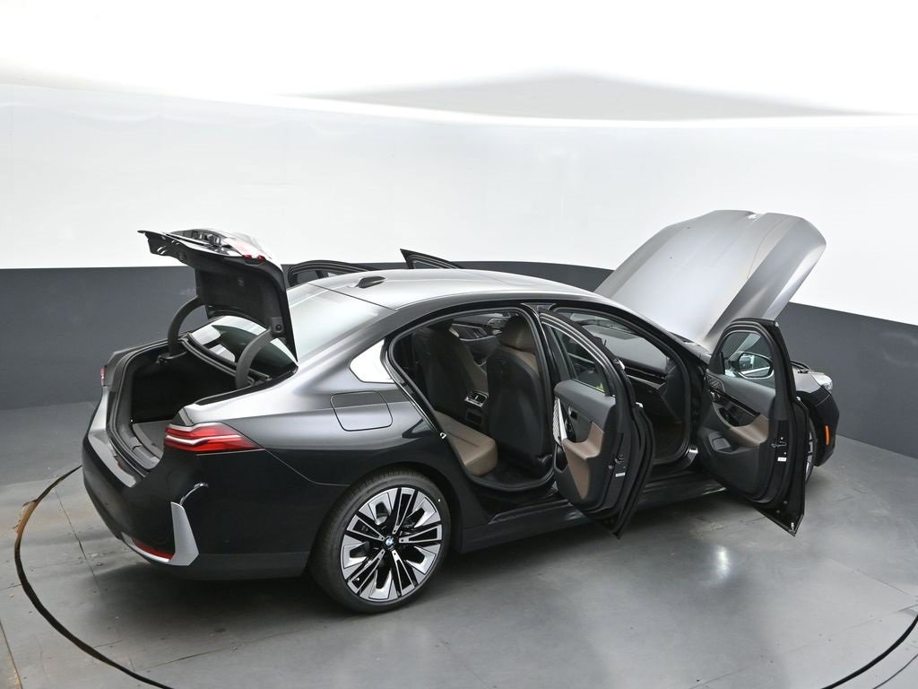 New 2026 BMW 530i w/ Premium Package image 48