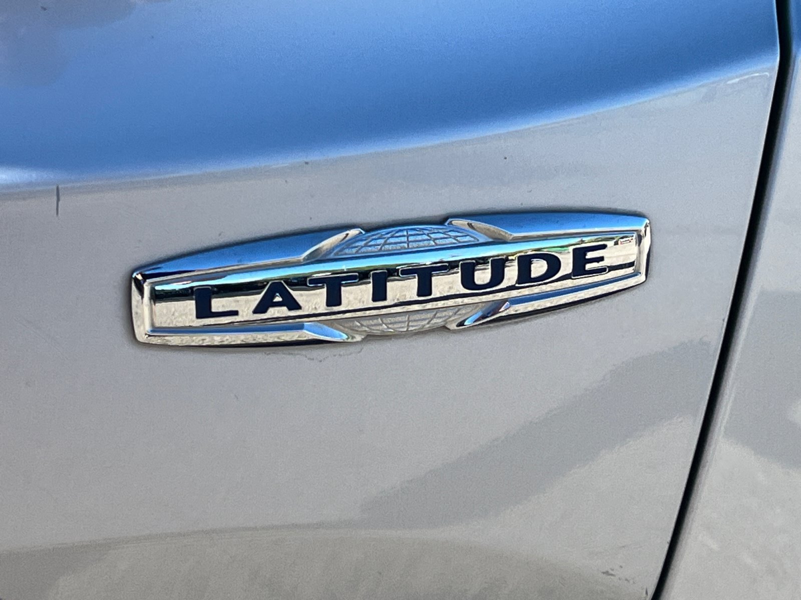 Used 2016 Jeep Renegade Latitude w/ Safety & Security Group FWD image 32