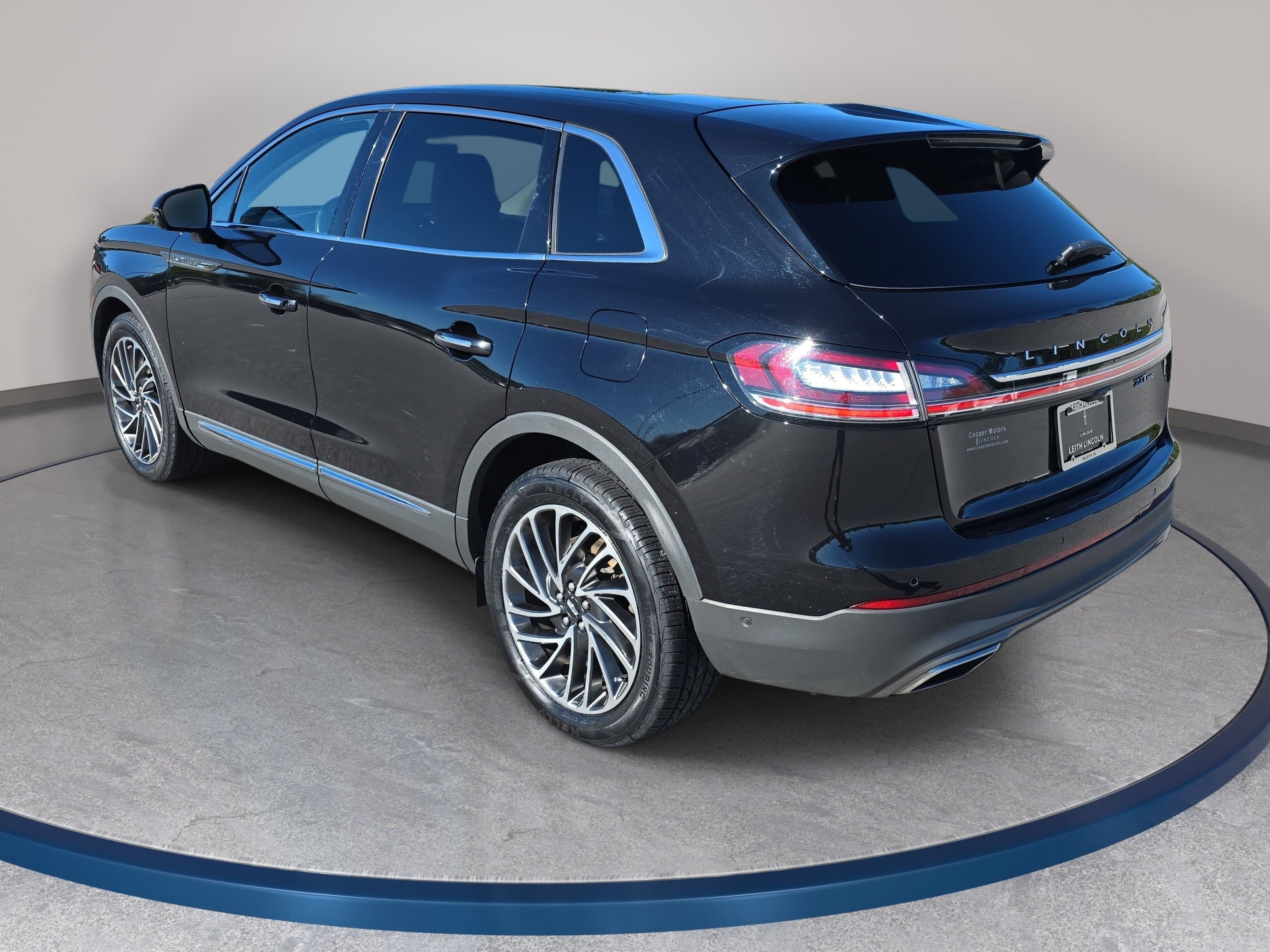 Used 2019 Lincoln Nautilus Reserve AWD/4WD image 7