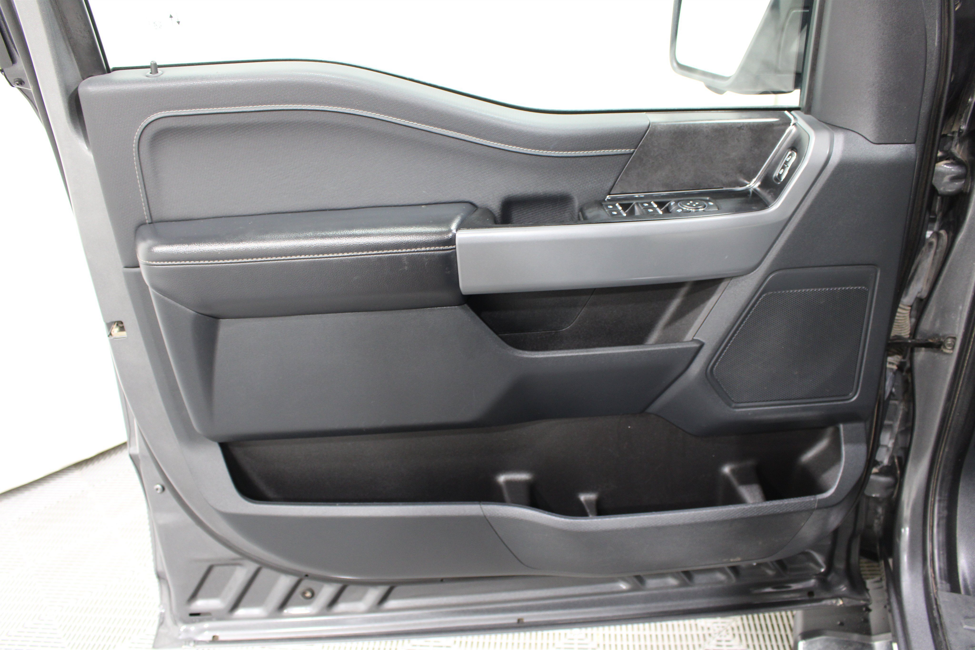 Used 2024 Ford F150 XLT w/ FX4 Off-Road Package AWD/4WD image 6