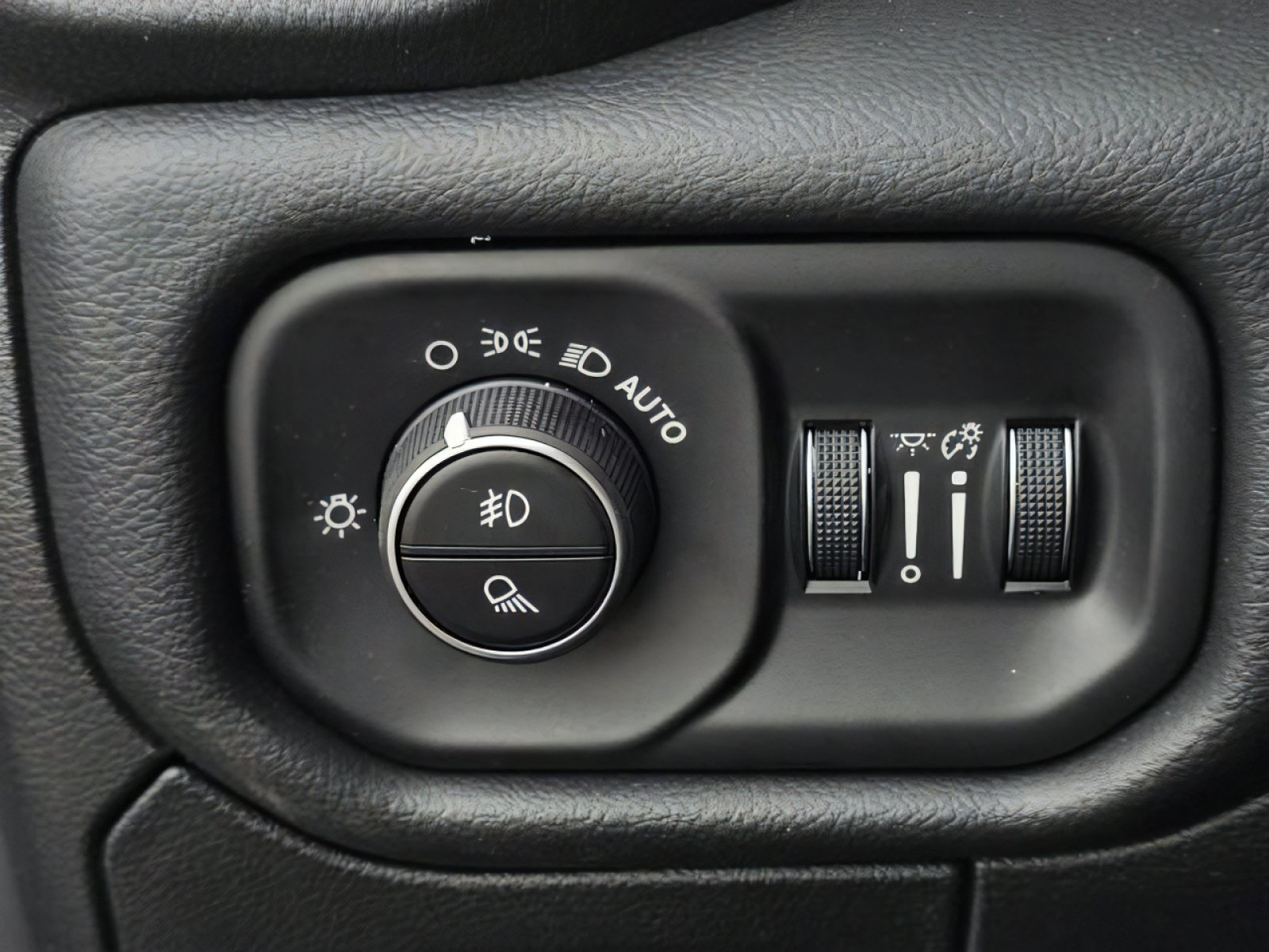 New 2026 RAM 1500 Big Horn RWD image 32