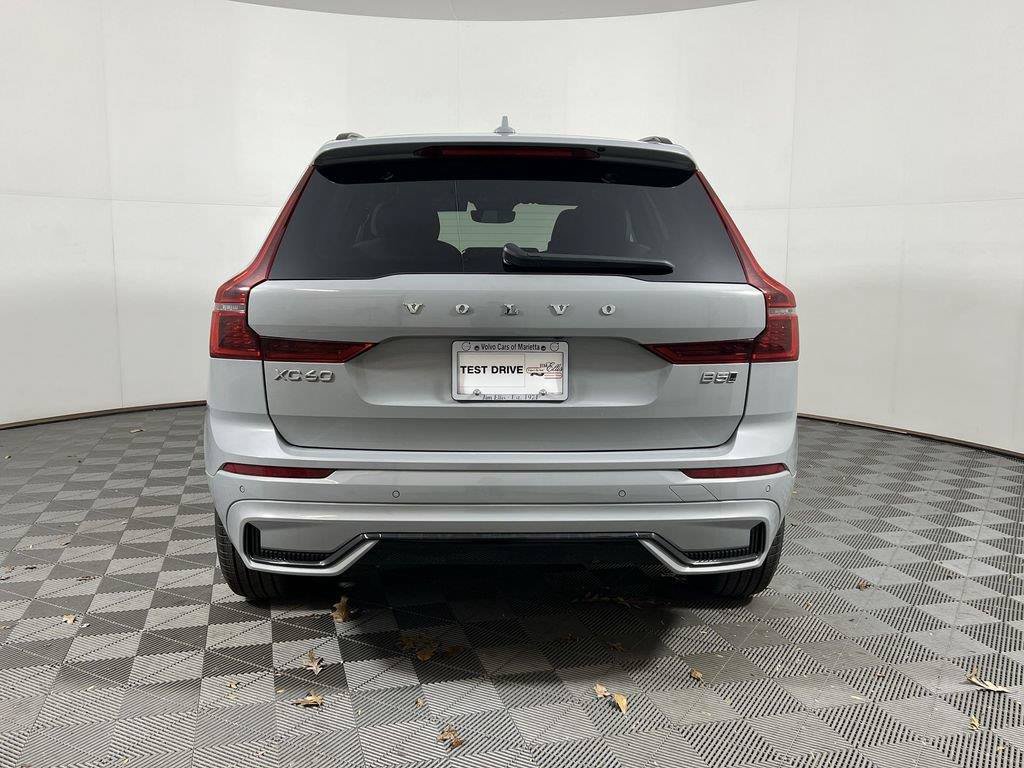 Used 2026 Volvo XC60 B5 Core AWD/4WD image 5