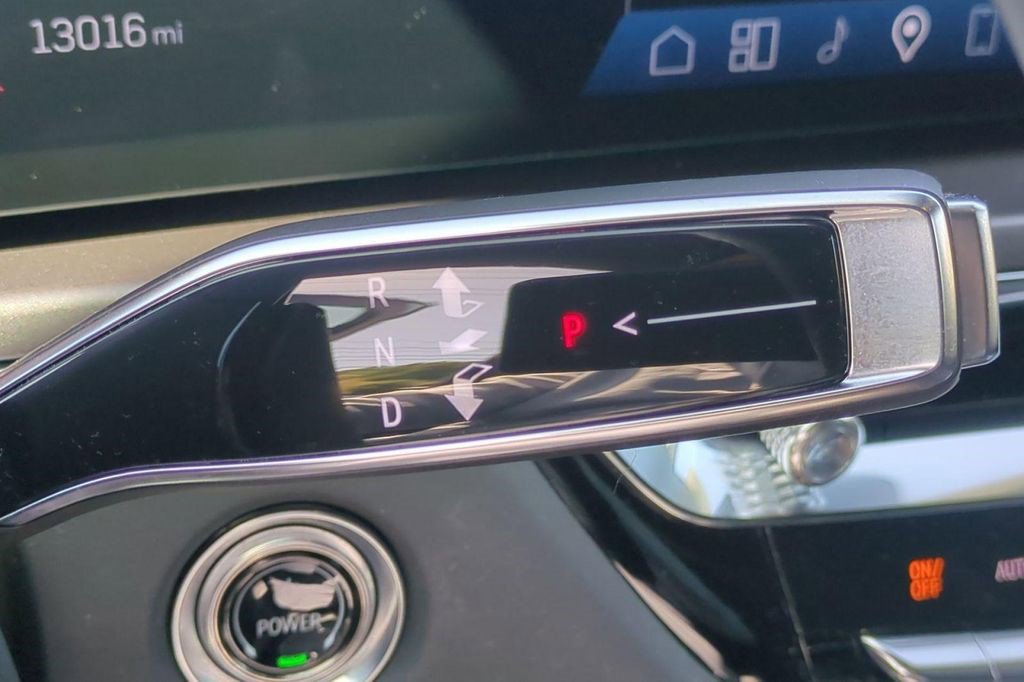 Certified 2024 Cadillac Lyriq Tech RWD image 12