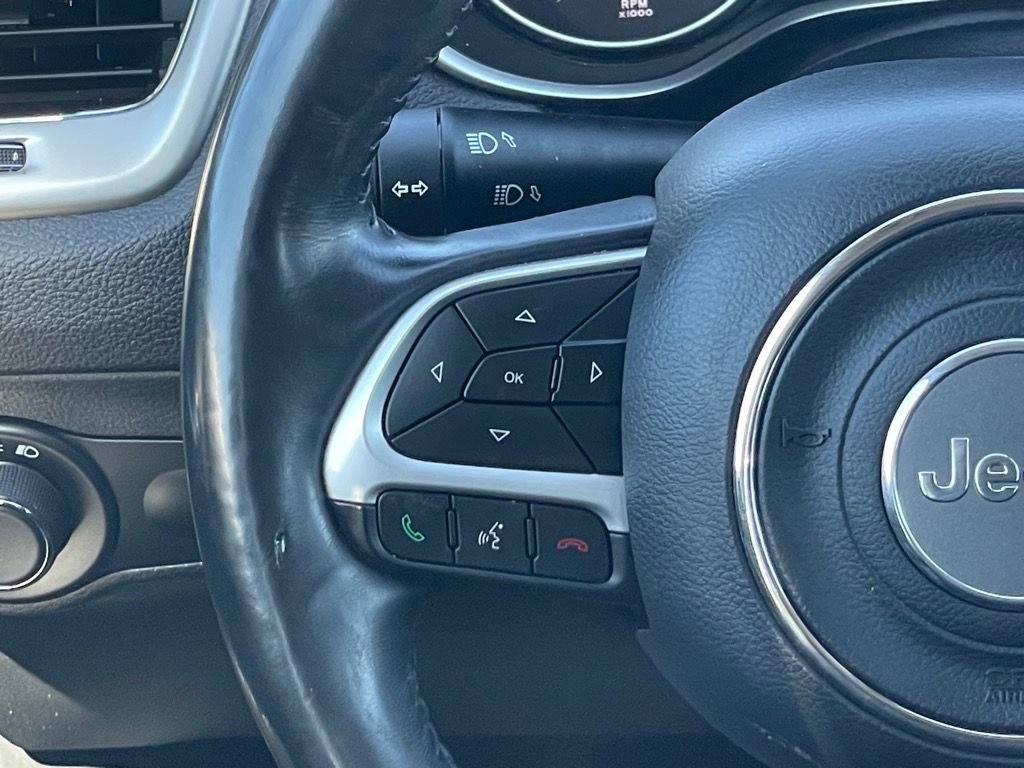 Used 2018 Jeep Compass Sport w/ Cold Weather Group image 13