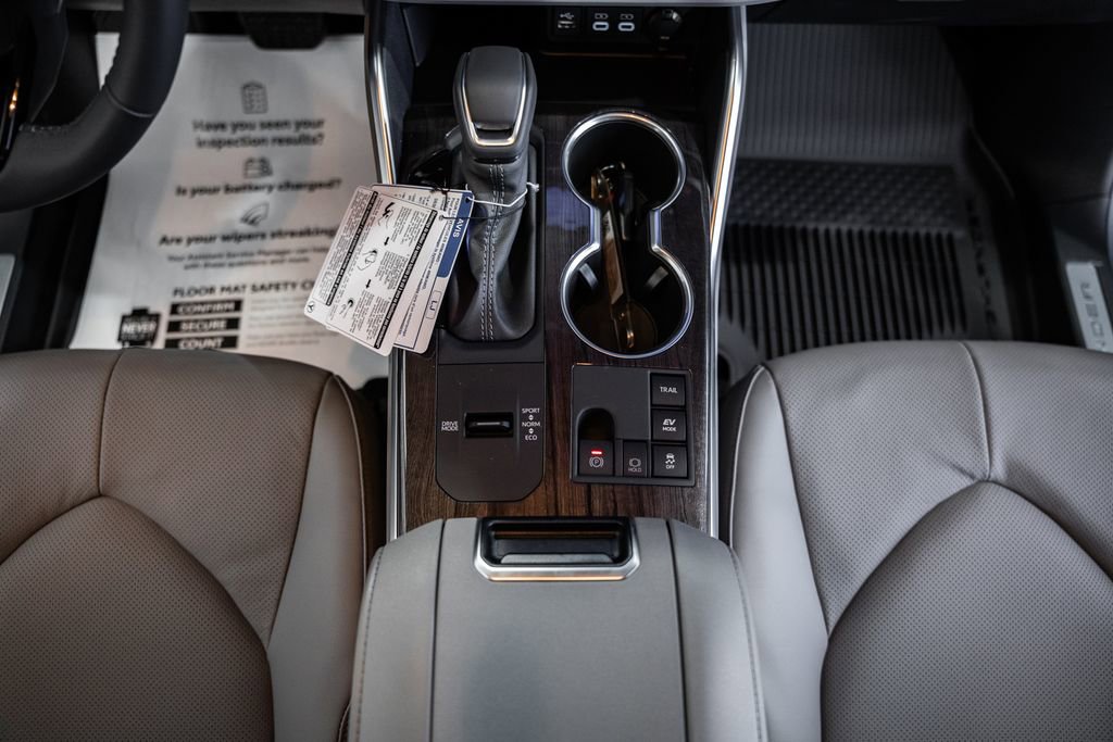 New 2026 Toyota Highlander Limited image 30