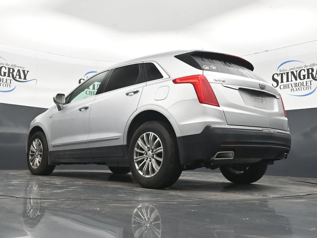 Used 2017 Cadillac XT5 Luxury w/ Driver Awareness Package FWD image 30