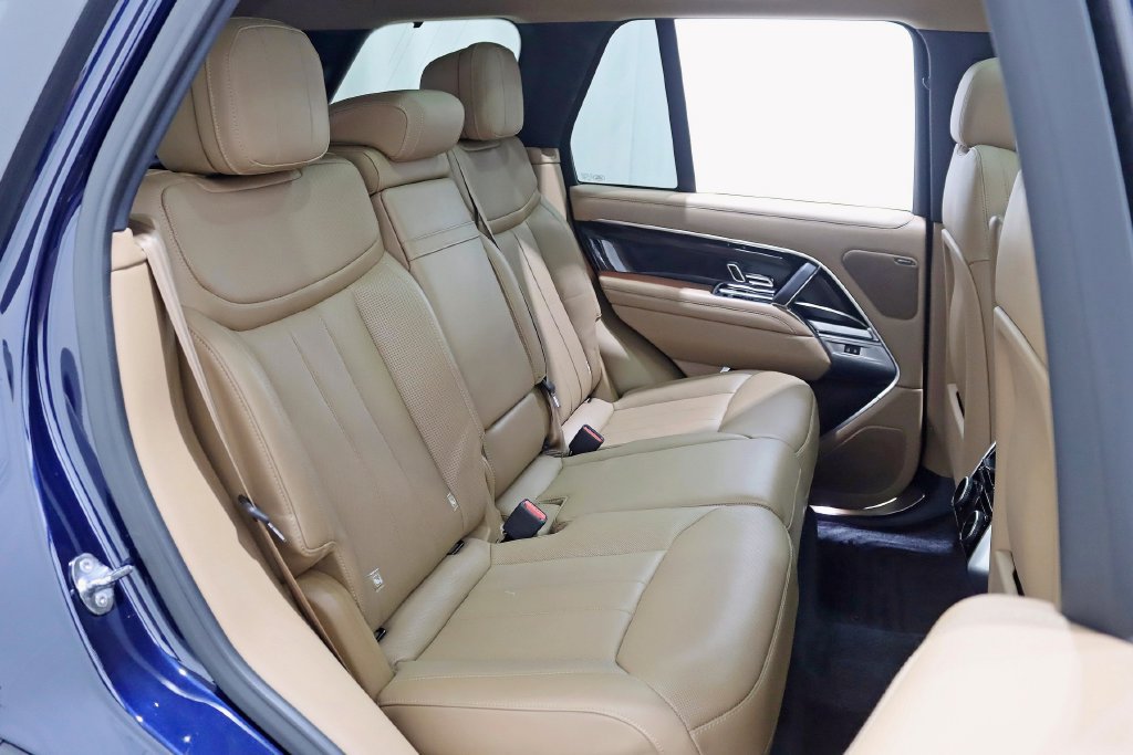 Used 2023 Land Rover Range Rover SE AWD/4WD image 30