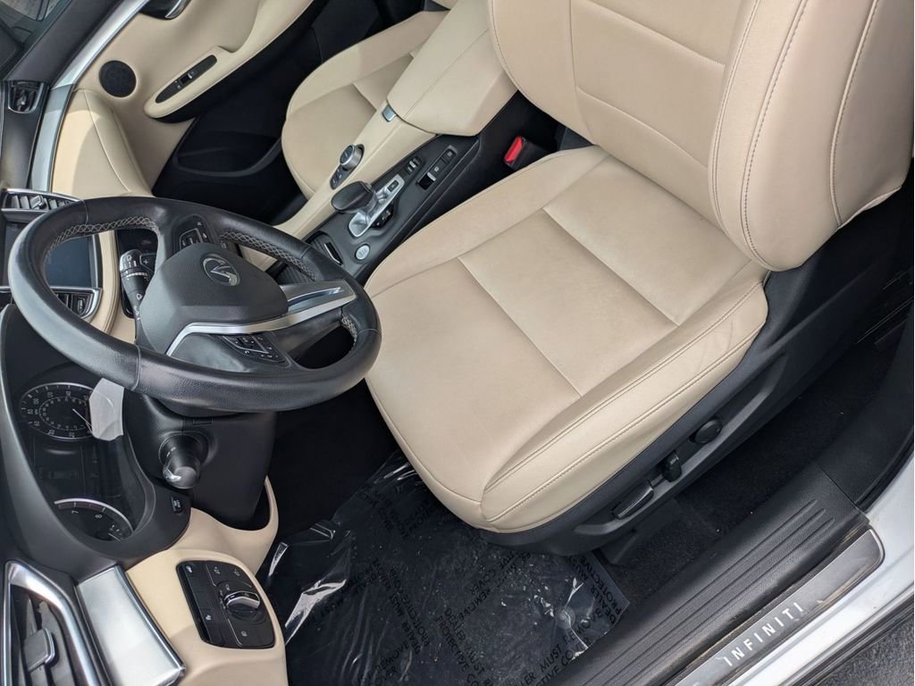 Used 2020 INFINITI QX50 Luxe AWD/4WD image 15