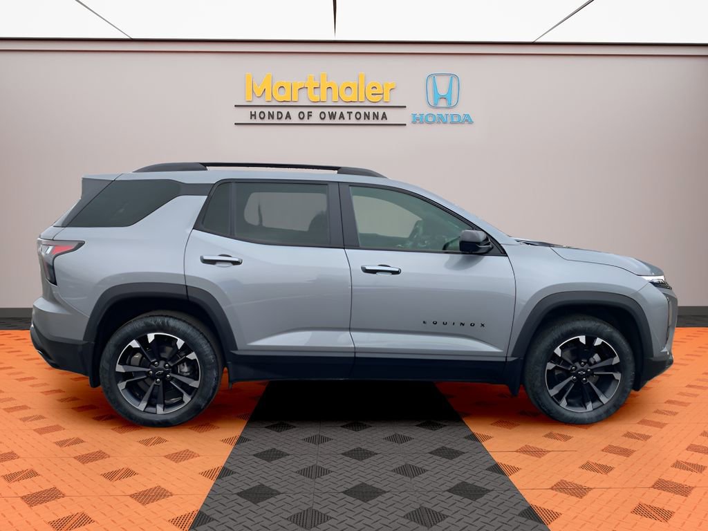 Used 2025 Chevrolet Equinox RS w/ Safety and Technology Package image 6