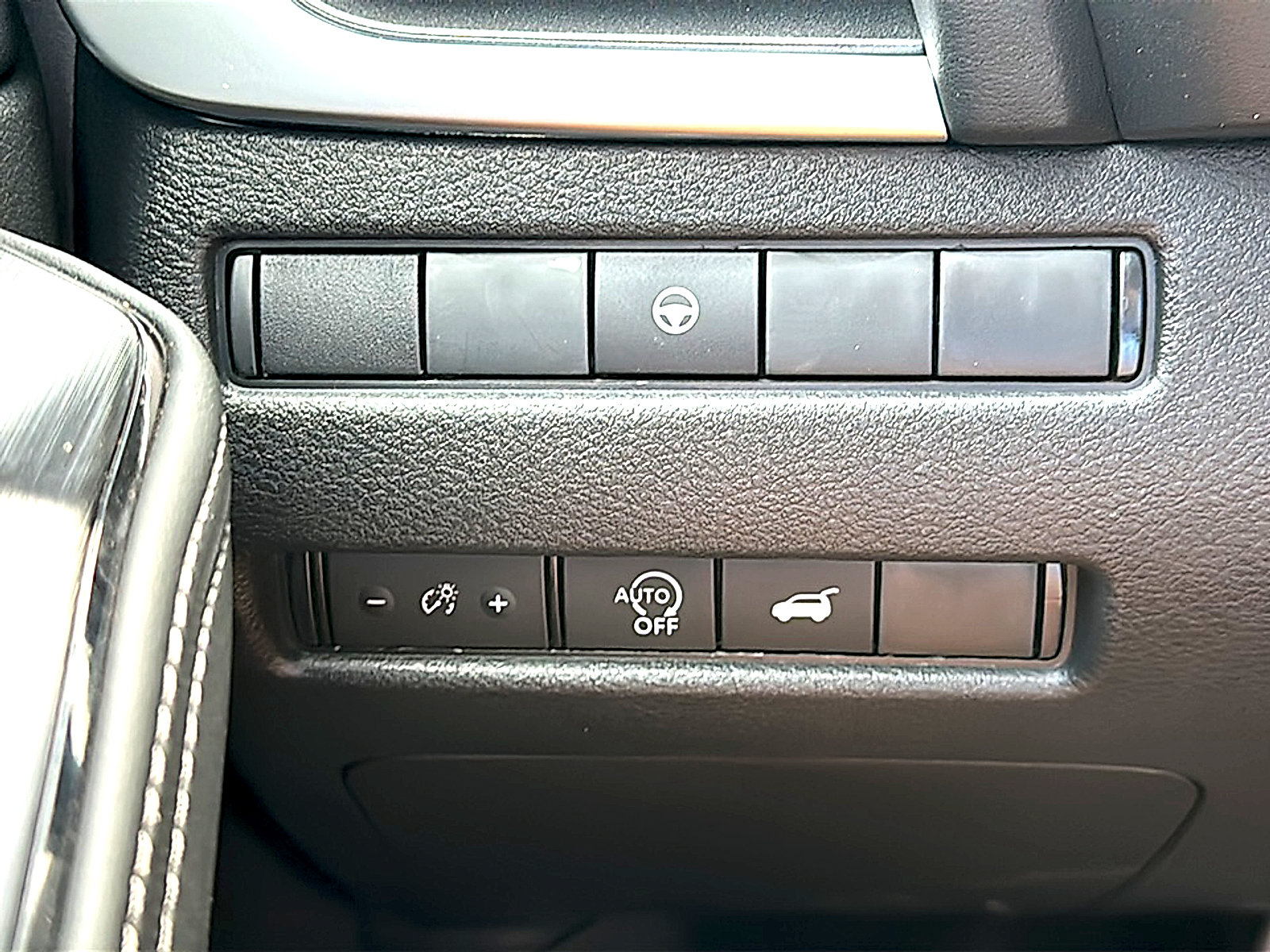 New 2026 Nissan Rogue SV FWD image 25