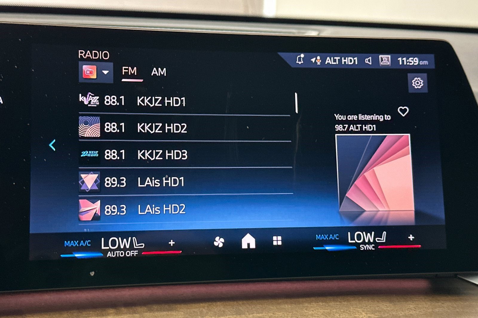 Used 2025 BMW X1 xDrive28i w/ Technology Package image 21