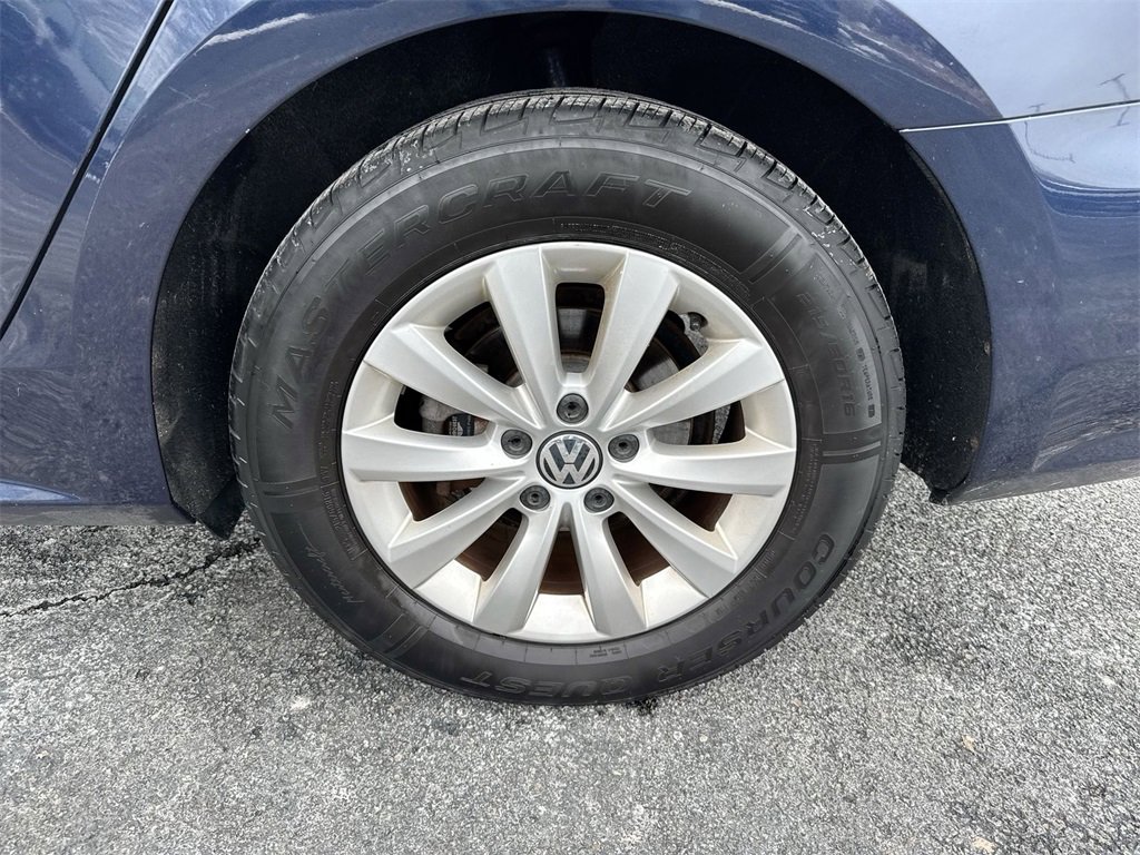 Used 2014 Volkswagen Passat 1.8T Wolfsburg Edition image 24