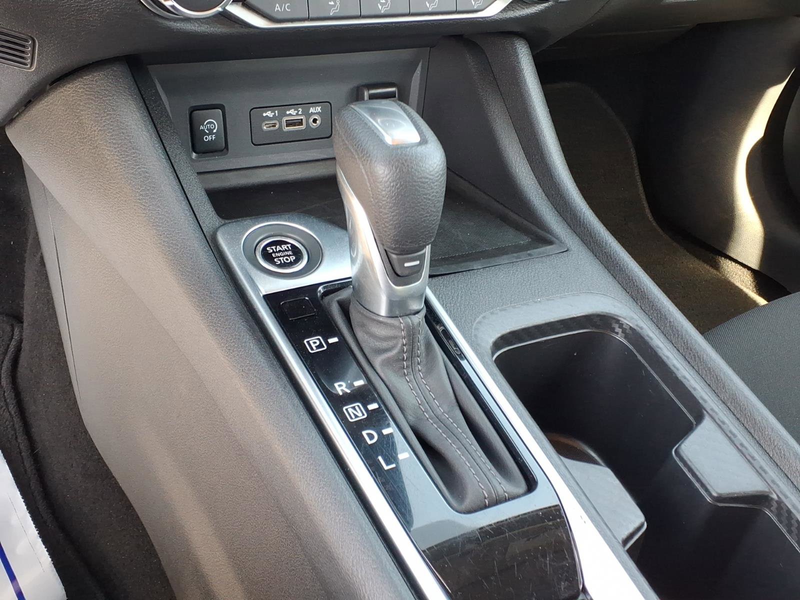 Used 2025 Nissan Sentra SV image 20