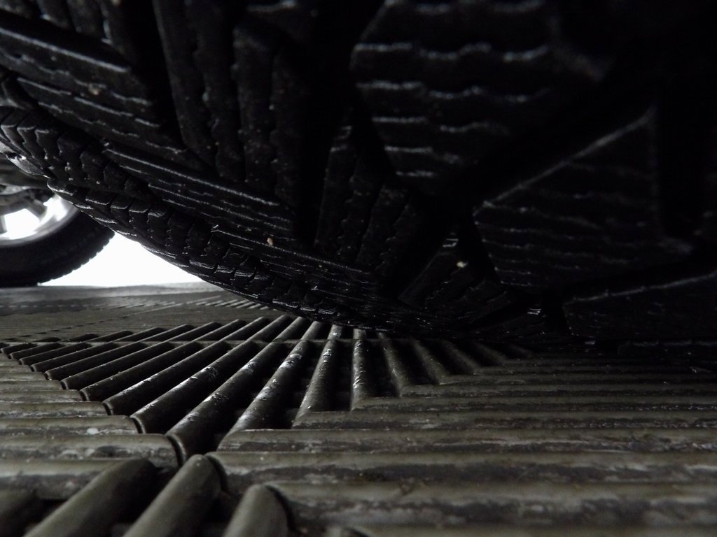 Used 2023 GMC Yukon SLT image 8