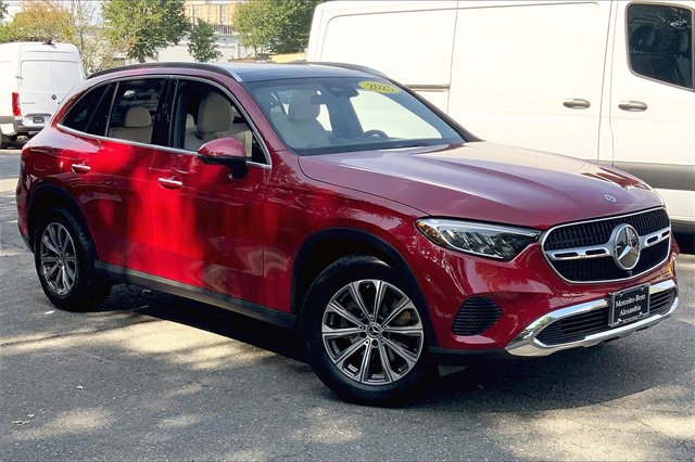 Used 2025 Mercedes-Benz GLC 300 4MATIC