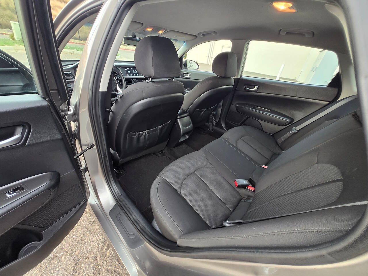 Used 2018 Kia Optima LX FWD image 24