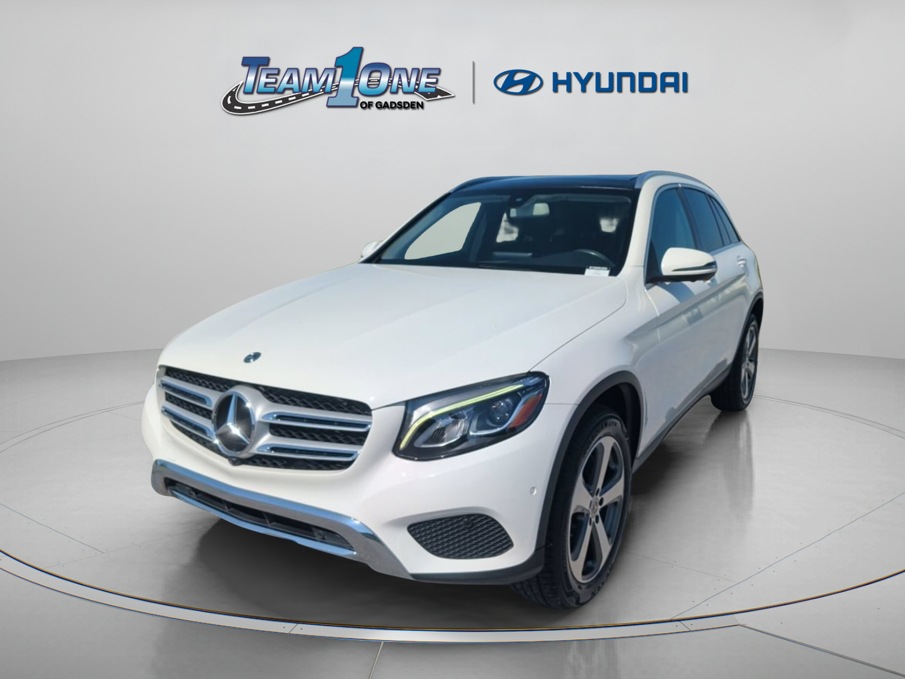 Used 2019 Mercedes-Benz GLC 300 image 4