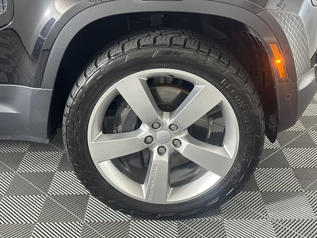 Used 2024 Land Rover Defender 110 SE AWD/4WD image 12