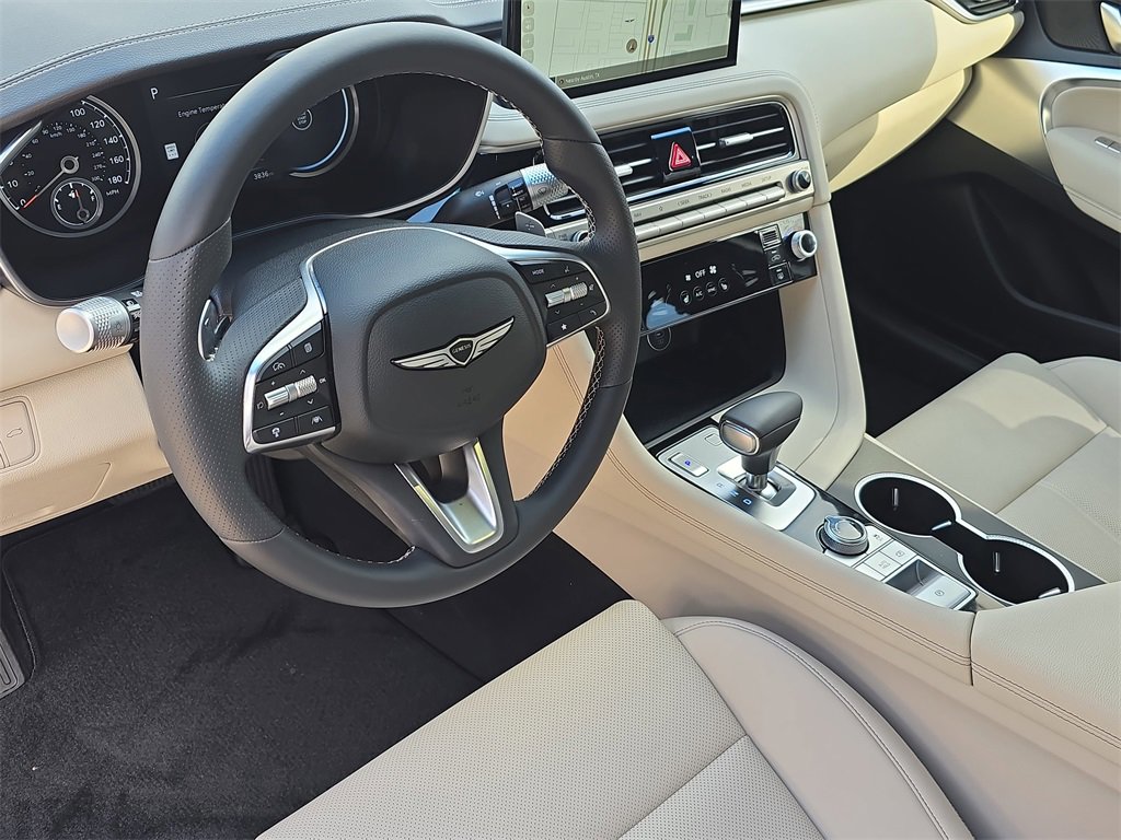 Used 2026 Genesis G70 2.5T image 15