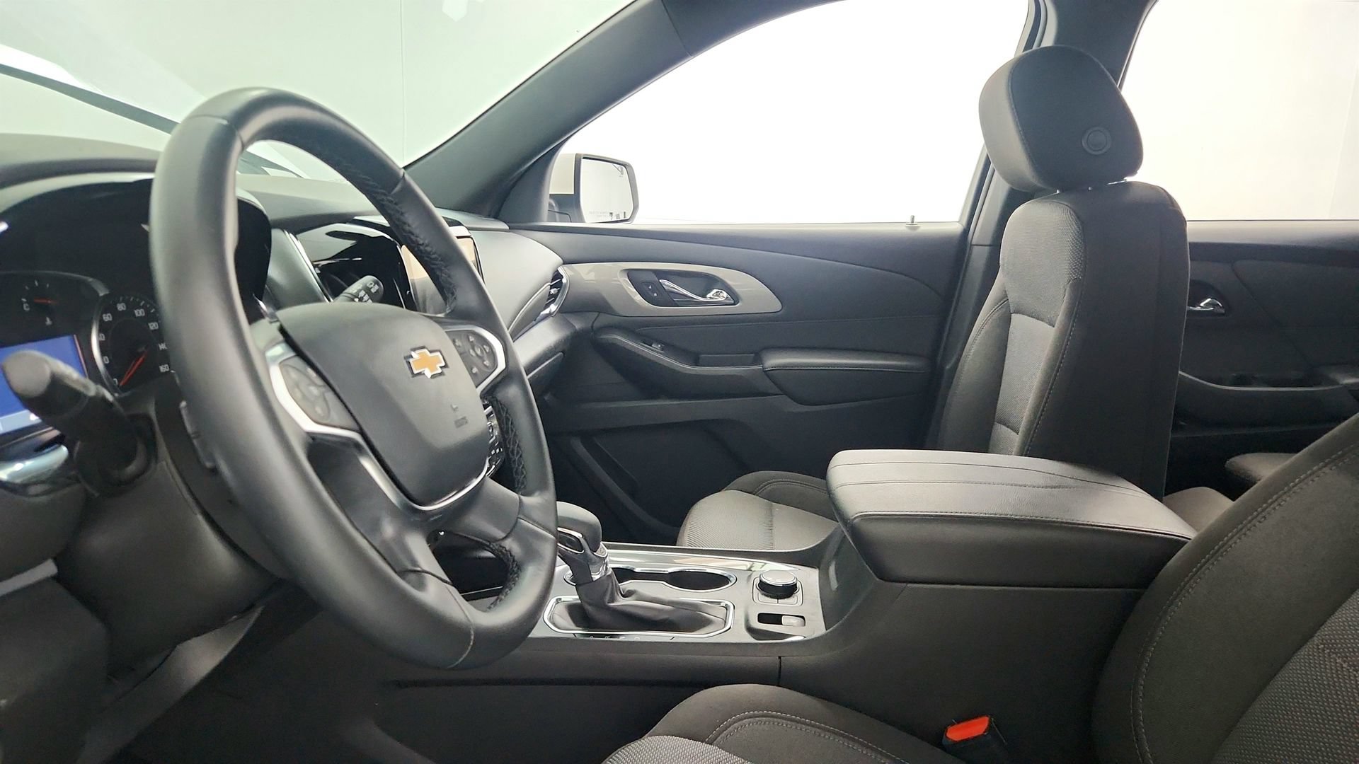 Certified 2023 Chevrolet Traverse LT FWD image 17