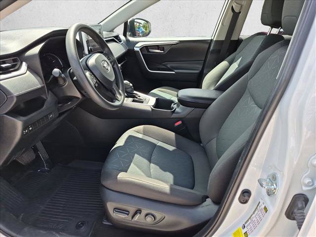 Used 2024 Toyota RAV4 XLE w/ Convenience Package FWD image 16