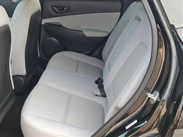 Used 2022 Hyundai Kona SEL FWD image 17