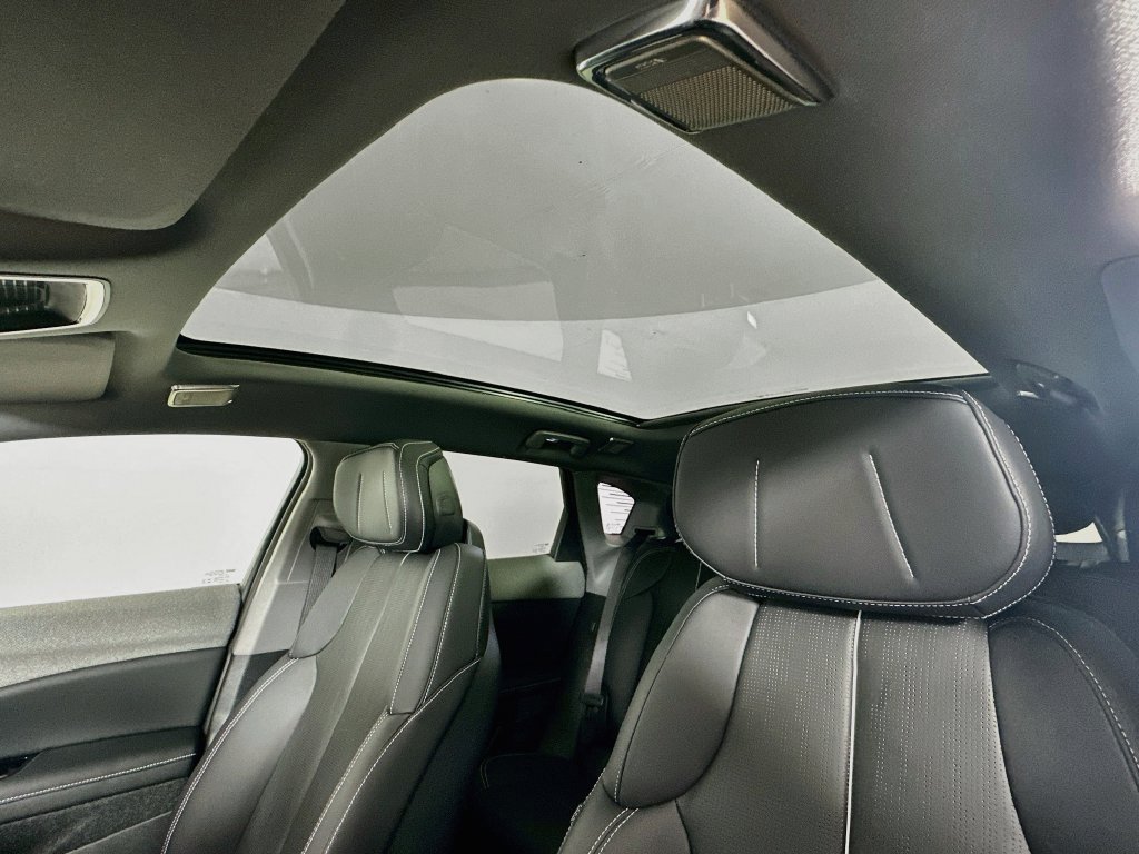 New 2027 Cadillac Optiq Premium Sport w/ LPO, Floor Liner Package AWD/4WD image 27