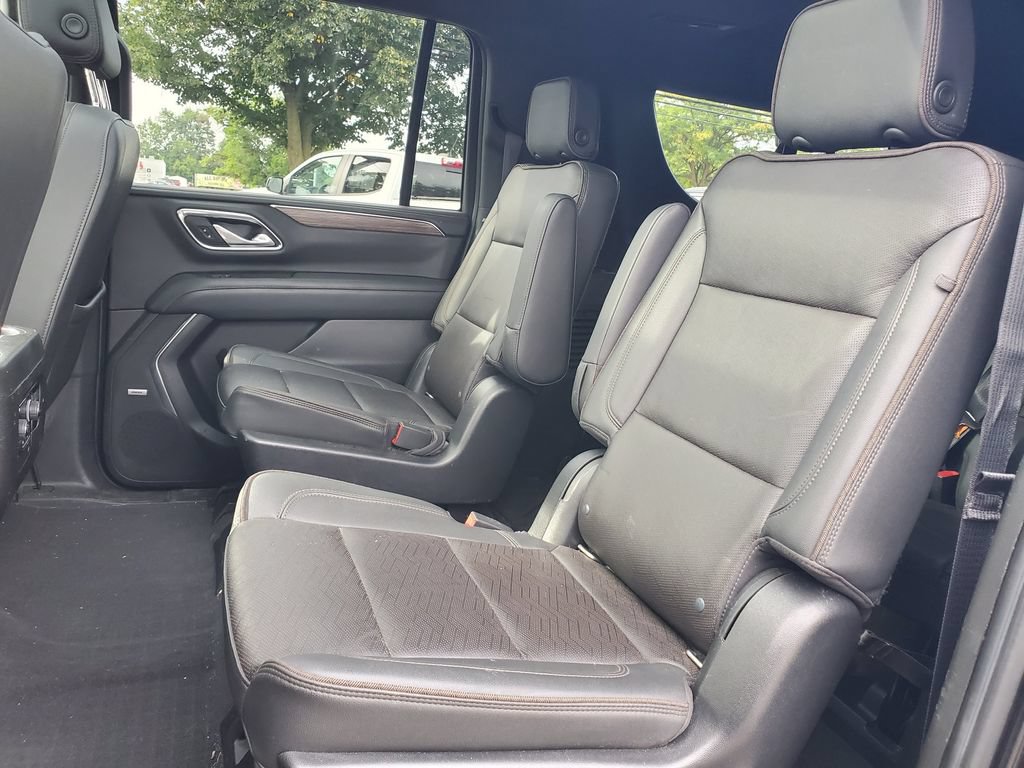 Certified 2022 Chevrolet Suburban High Country AWD/4WD image 31
