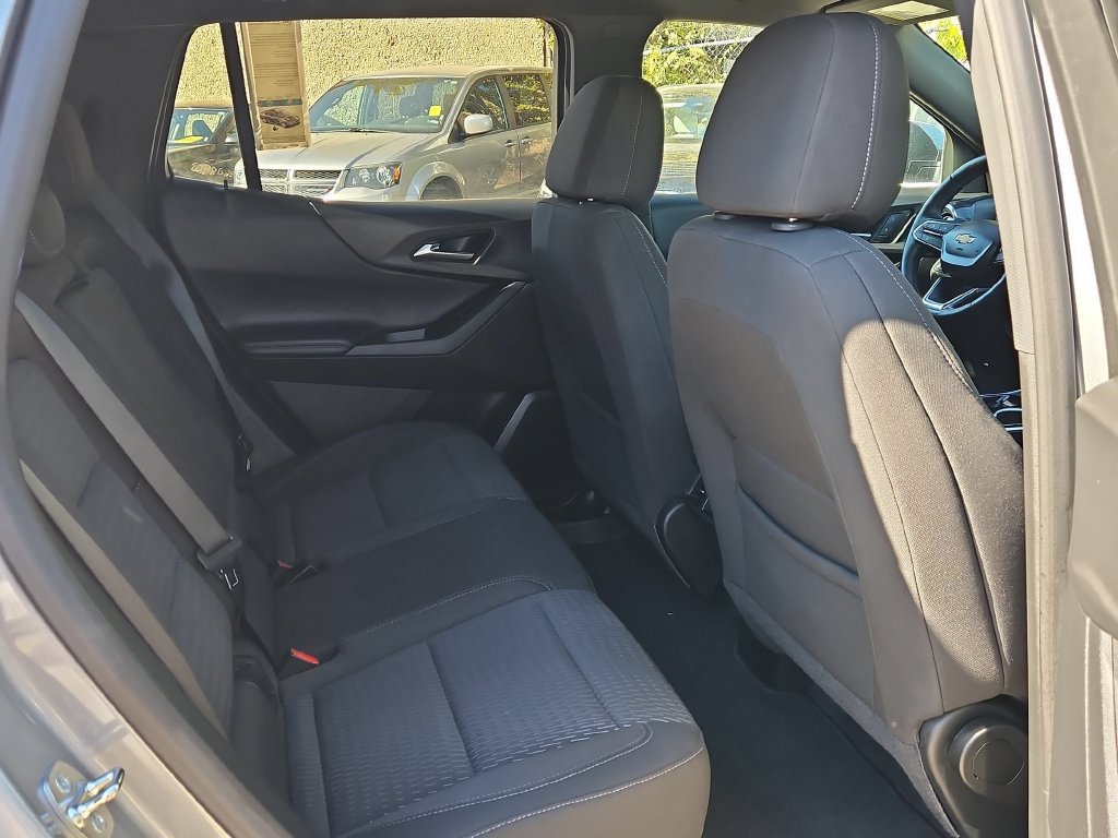 Used 2025 Chevrolet Equinox LT AWD/4WD image 27