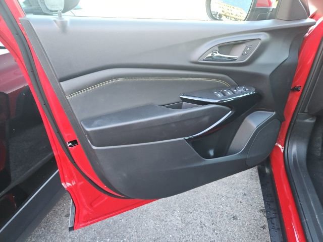 New 2026 Chevrolet Trax LT w/ Driver Confidence Package image 17