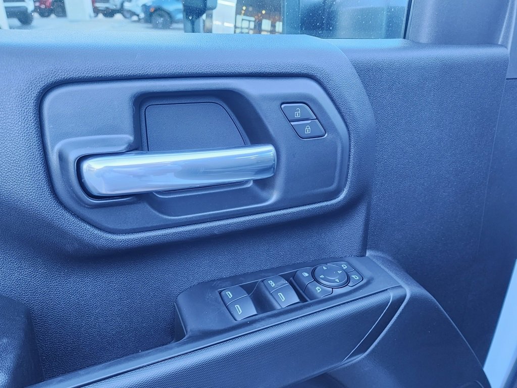 New 2026 GMC Sierra 2500 Pro w/ Convenience Package image 16