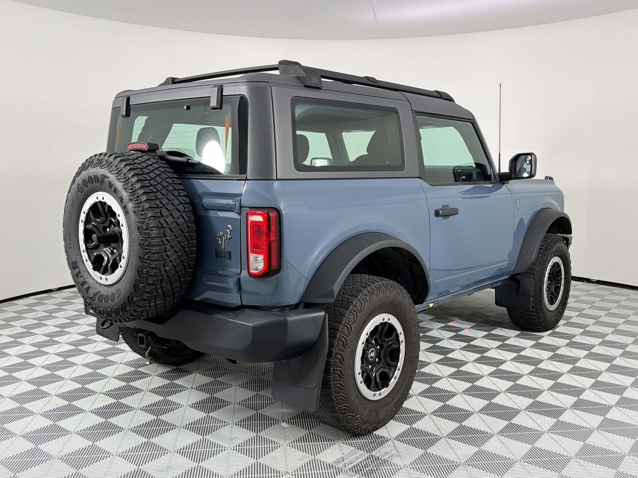 Used 2023 Ford Bronco 2-Door w/ Sasquatch Package AWD/4WD image 9