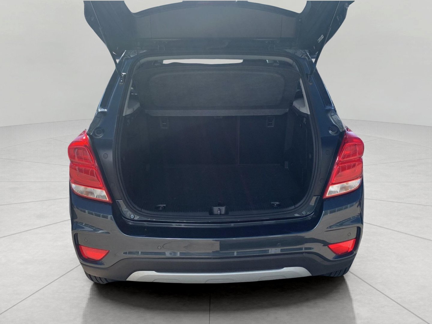 Used 2021 Chevrolet Trax LT w/ Premium Seat Package AWD/4WD image 24