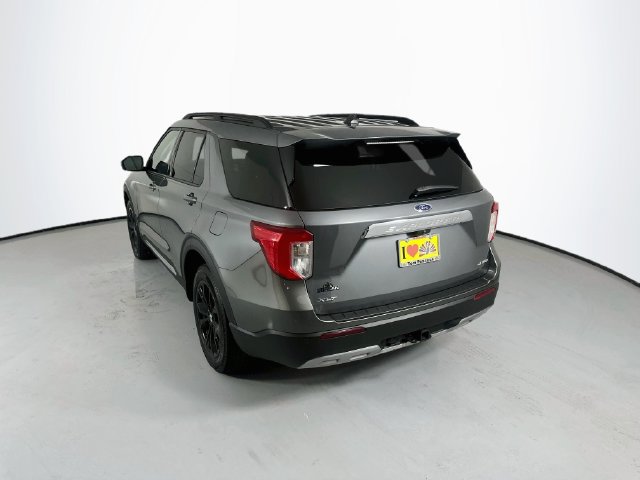 Used 2023 Ford Explorer XLT w/ Equipment Group 202A AWD/4WD image 7