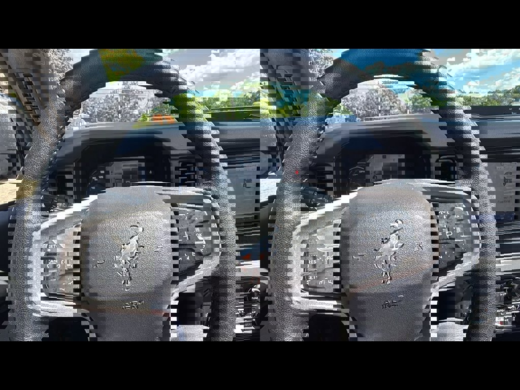 Used 2022 Ford Bronco Big Bend image 9